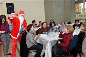 Lunch with the Elderly 2016 8